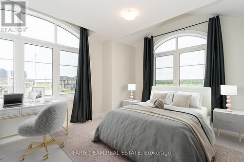 1246 Broderick Street, Innisfil, ON - Indoor Photo Showing Bedroom