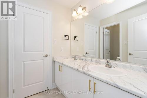 1246 Broderick Street, Innisfil, ON - Indoor Photo Showing Bathroom