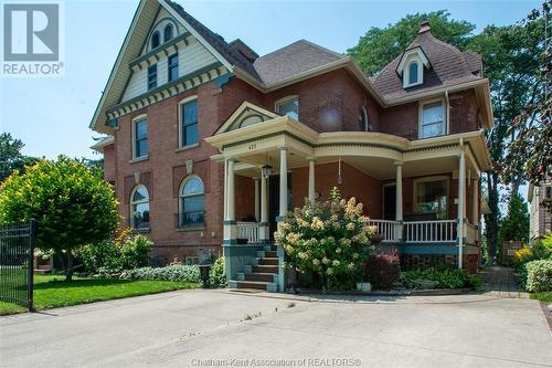 419 King Street West, Chatham, ON - Outdoor With Facade