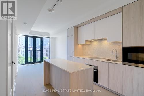 1104 - 123 Portland Street, Toronto (Waterfront Communities), ON - Indoor Photo Showing Kitchen