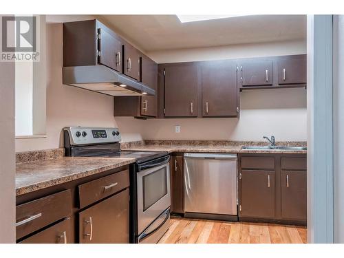 2100 43 Avenue Unit# 107, Vernon, BC - Indoor Photo Showing Kitchen With Double Sink