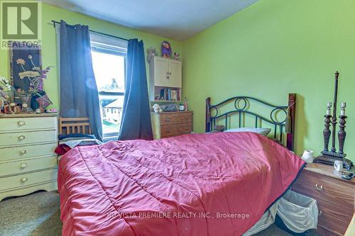 1116 Trafalgar Street S, London, ON - Indoor Photo Showing Bedroom