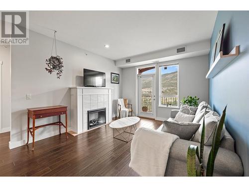 2210 Upper Sundance Drive Unit# 1304, West Kelowna, BC - Indoor Photo Showing Living Room With Fireplace