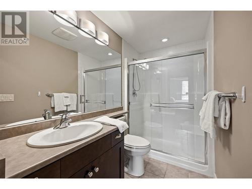 2210 Upper Sundance Drive Unit# 1304, West Kelowna, BC - Indoor Photo Showing Bathroom