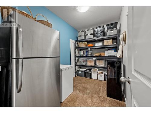 2210 Upper Sundance Drive Unit# 1304, West Kelowna, BC - Indoor Photo Showing Kitchen