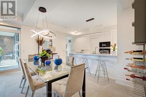 301 - 3 Southvale Drive, Toronto (Leaside), ON - Indoor Photo Showing Dining Room