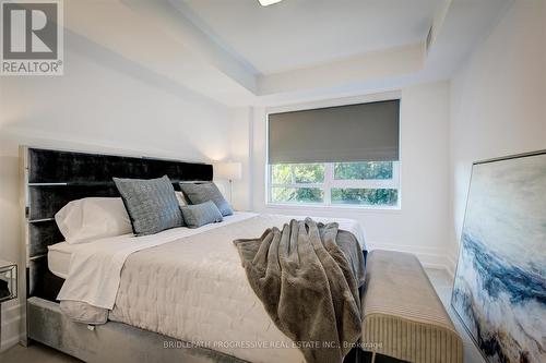 301 - 3 Southvale Drive, Toronto (Leaside), ON - Indoor Photo Showing Bedroom