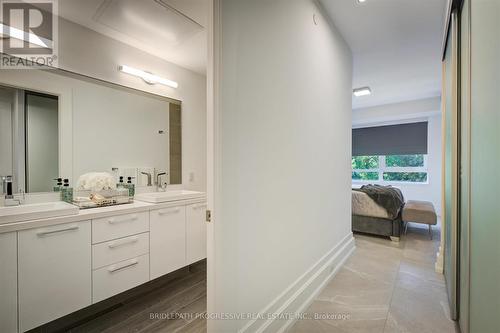 301 - 3 Southvale Drive, Toronto (Leaside), ON - Indoor Photo Showing Bathroom