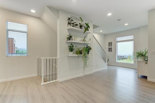 3704 Morningside Drive, West Kelowna, BC - Indoor Photo Showing Other Room