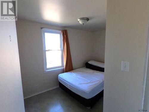 444 Marcella St, Temiskaming Shores, ON - Indoor Photo Showing Bedroom