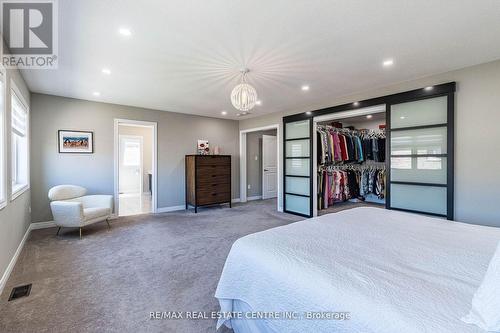 944 Larter Street, Innisfil, ON - Indoor Photo Showing Bedroom