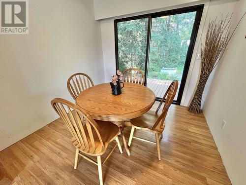 2069 Dragon Lake Road, Quesnel, BC - Indoor Photo Showing Dining Room