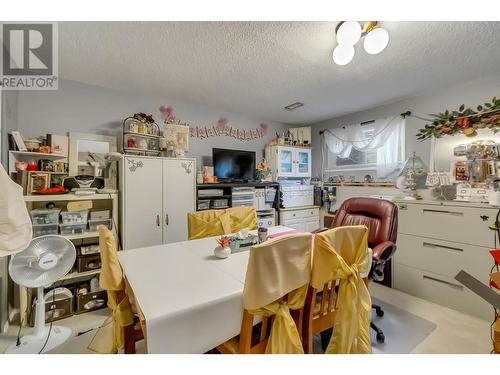 8093 Rochester Crescent, Prince George, BC - Indoor Photo Showing Dining Room