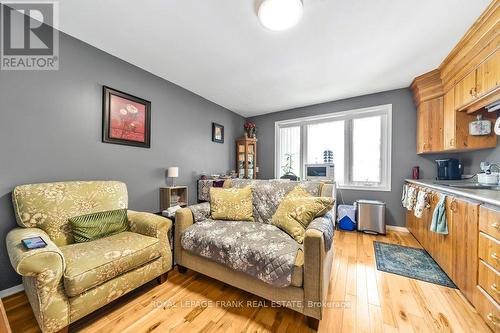 1511 Dufferin Street, Whitby (Port Whitby), ON - Indoor