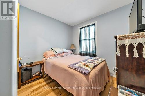 1511 Dufferin Street, Whitby (Port Whitby), ON - Indoor Photo Showing Bedroom