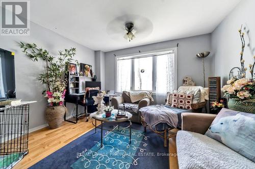 1511 Dufferin Street, Whitby (Port Whitby), ON - Indoor Photo Showing Living Room