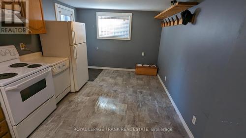 1511 Dufferin Street, Whitby (Port Whitby), ON - Indoor Photo Showing Kitchen