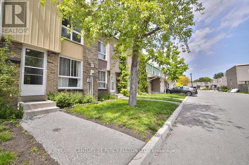 40 Thorny Vineway, Toronto (Bayview Village), ON - Outdoor With Facade