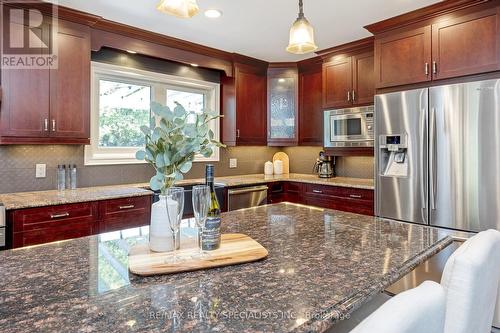 6 Vanstraalen Street, Hamilton (Carlisle), ON - Indoor Photo Showing Kitchen With Stainless Steel Kitchen With Upgraded Kitchen