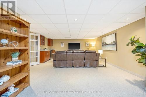 6 Vanstraalen Street, Hamilton (Carlisle), ON - Indoor