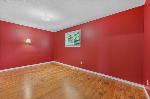 2 Mapleton Avenue, Barrie, ON - Indoor Photo Showing Other Room