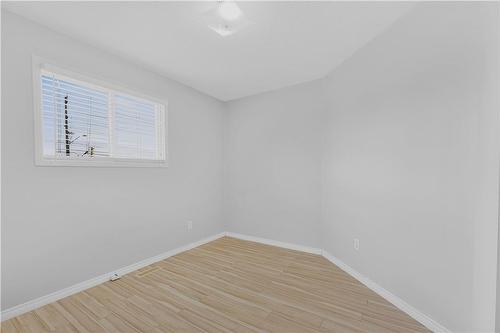 2 Mapleton Avenue, Barrie, ON - Indoor Photo Showing Other Room