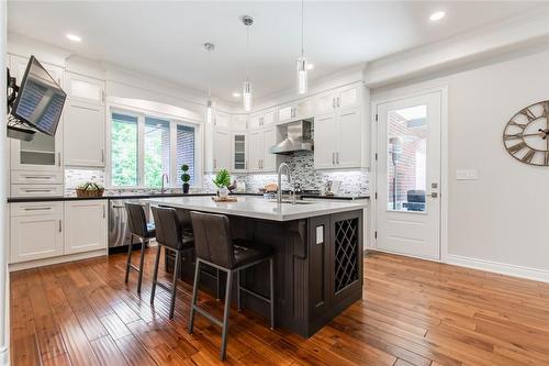 7774 Guelph Line, Milton, ON - Indoor Photo Showing Kitchen With Upgraded Kitchen