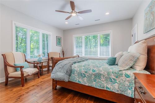 7774 Guelph Line, Milton, ON - Indoor Photo Showing Bedroom