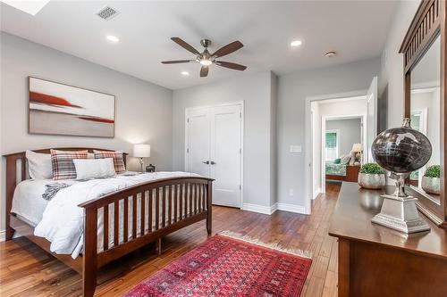 7774 Guelph Line, Milton, ON - Indoor Photo Showing Bedroom