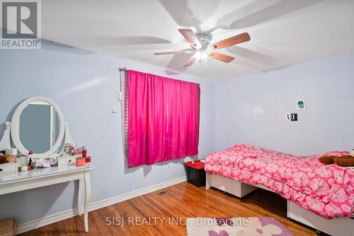 2 Hill Drive, Aurora (Hills Of St Andrew), ON - Indoor Photo Showing Bedroom