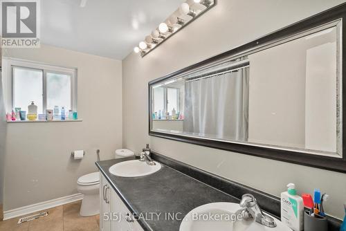 2 Hill Drive, Aurora (Hills Of St Andrew), ON - Indoor Photo Showing Bathroom