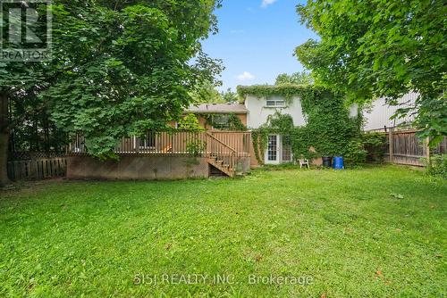 2 Hill Drive, Aurora (Hills Of St Andrew), ON - Outdoor