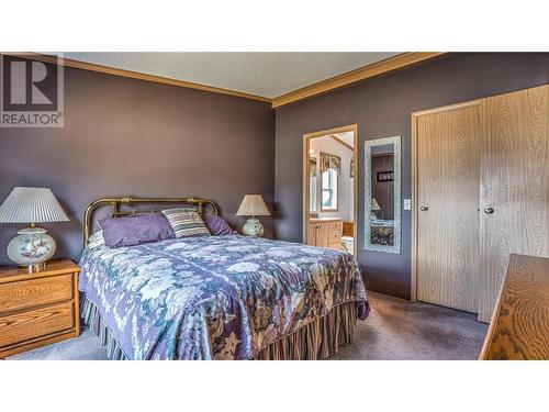 4460 73 Avenue Ne, Salmon Arm, BC - Indoor Photo Showing Bedroom