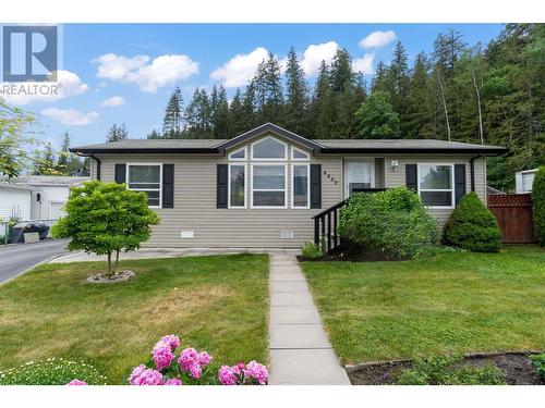 4460 73 Avenue Ne, Salmon Arm, BC - Outdoor With Facade