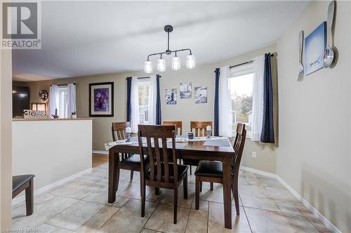 82 Wilson Avenue, Tillsonburg, ON - Indoor Photo Showing Dining Room