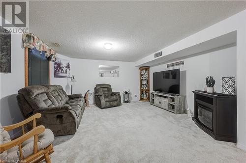 82 Wilson Avenue, Tillsonburg, ON - Indoor Photo Showing Other Room