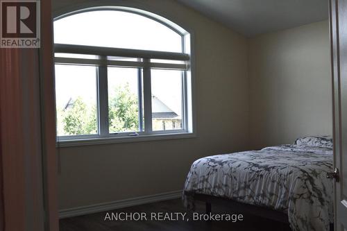 2261 Buroak Drive, London, ON - Indoor Photo Showing Bedroom