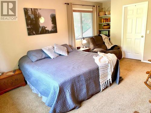 370 Prospect Drive, Grand Forks, BC - Indoor Photo Showing Bedroom