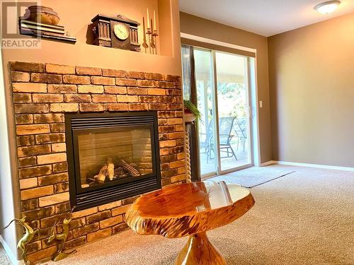 370 Prospect Drive, Grand Forks, BC - Indoor With Fireplace