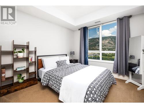 2200 Upper Sundance Drive Unit# 2204, West Kelowna, BC - Indoor Photo Showing Bedroom