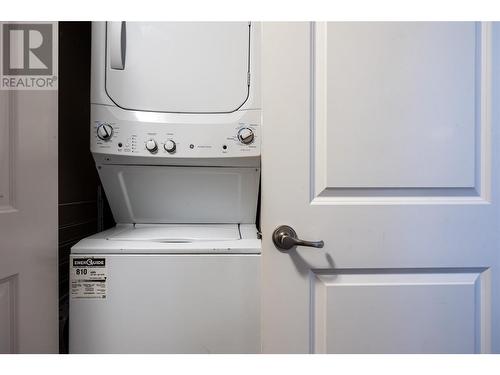 2200 Upper Sundance Drive Unit# 2204, West Kelowna, BC - Indoor Photo Showing Laundry Room