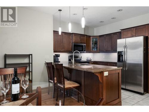 2200 Upper Sundance Drive Unit# 2204, West Kelowna, BC - Indoor Photo Showing Kitchen With Stainless Steel Kitchen With Double Sink