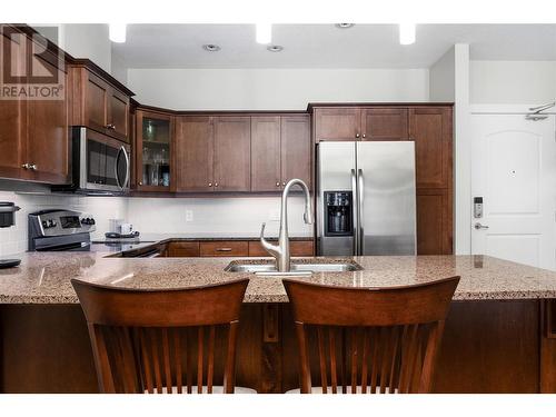 2200 Upper Sundance Drive Unit# 2204, West Kelowna, BC - Indoor Photo Showing Kitchen With Stainless Steel Kitchen With Double Sink With Upgraded Kitchen