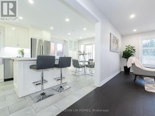 84 Lagani Avenue, Richmond Hill (Doncrest), ON - Indoor Photo Showing Kitchen