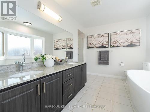 84 Lagani Avenue, Richmond Hill (Doncrest), ON - Indoor Photo Showing Bathroom