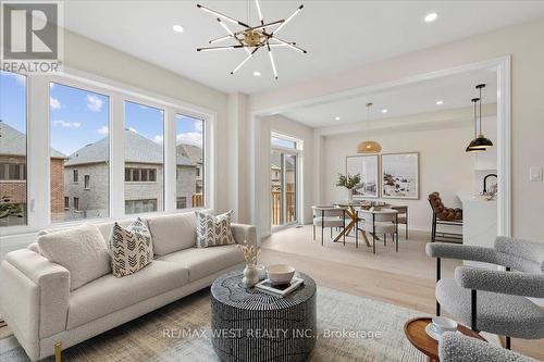 23 Ed Ewert Avenue, Clarington, ON - Indoor Photo Showing Living Room