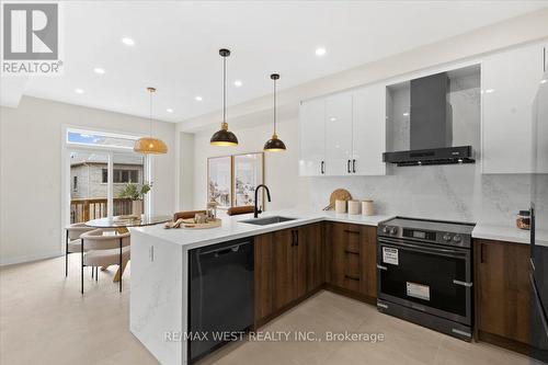 23 Ed Ewert Avenue, Clarington, ON - Indoor Photo Showing Kitchen With Upgraded Kitchen