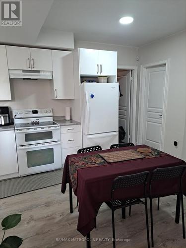 Bsmt - 412 Ormond Drive, Oshawa (Samac), ON - Indoor Photo Showing Kitchen