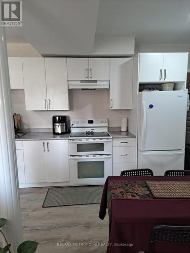 Bsmt - 412 Ormond Drive, Oshawa (Samac), ON - Indoor Photo Showing Kitchen