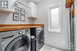 Laundry Room (2nd Level) - 